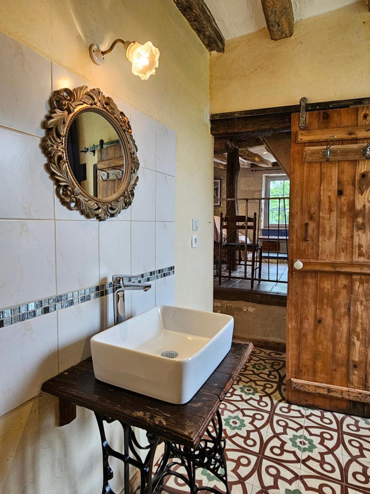 Moulin De Galerne, Le Gite Du Boulanger Seigy Extérieur photo